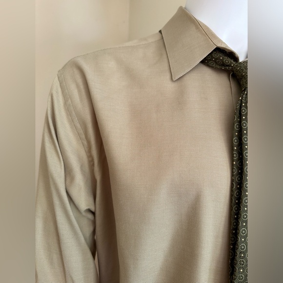 Dockers Tan Button Down Long Sleeve Collared. Pleated Back locker loop Sz XL - Picture 6 of 14